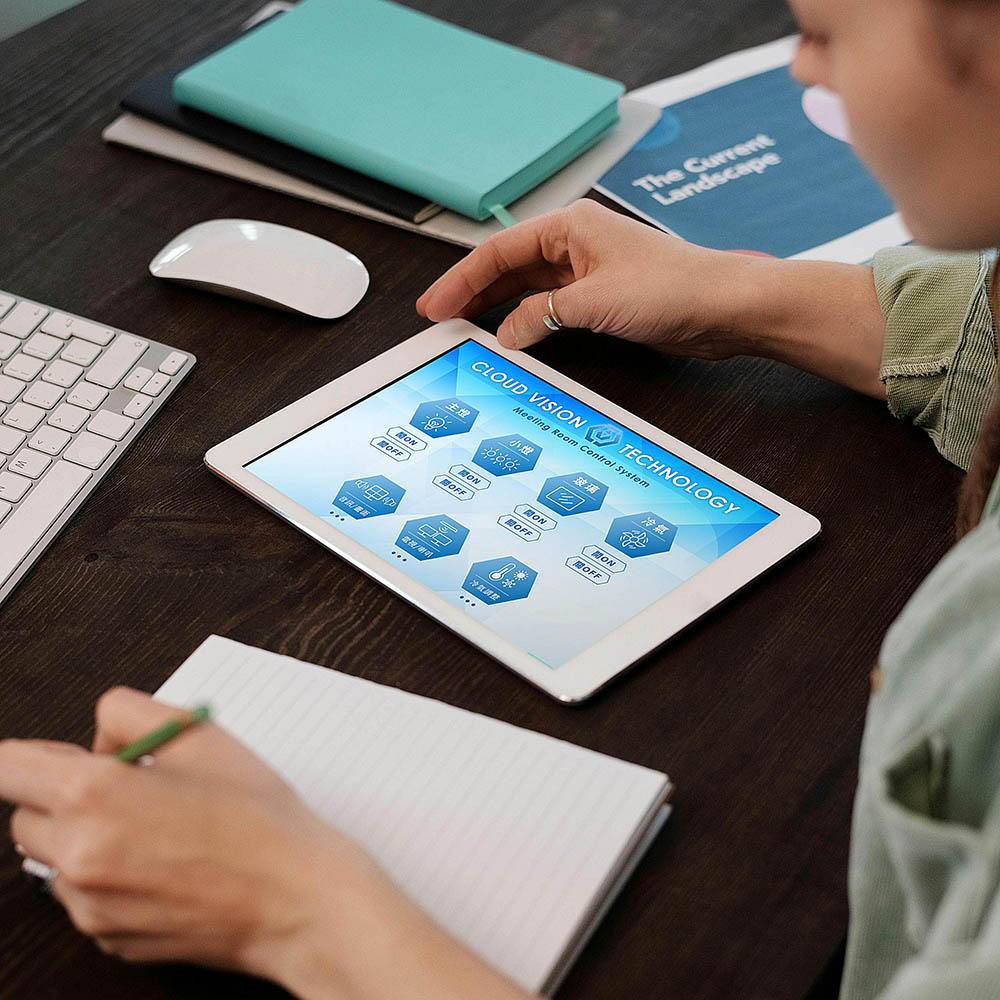 雲準科技_環境控制系統_Pad 環控系統UI介面_CVTC會議室環控